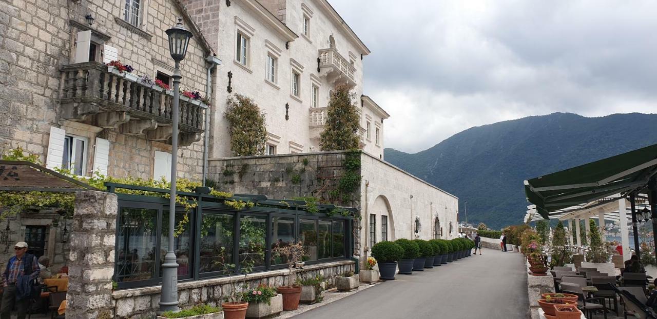 Apartmani Armonia Perast Eksteriør billede